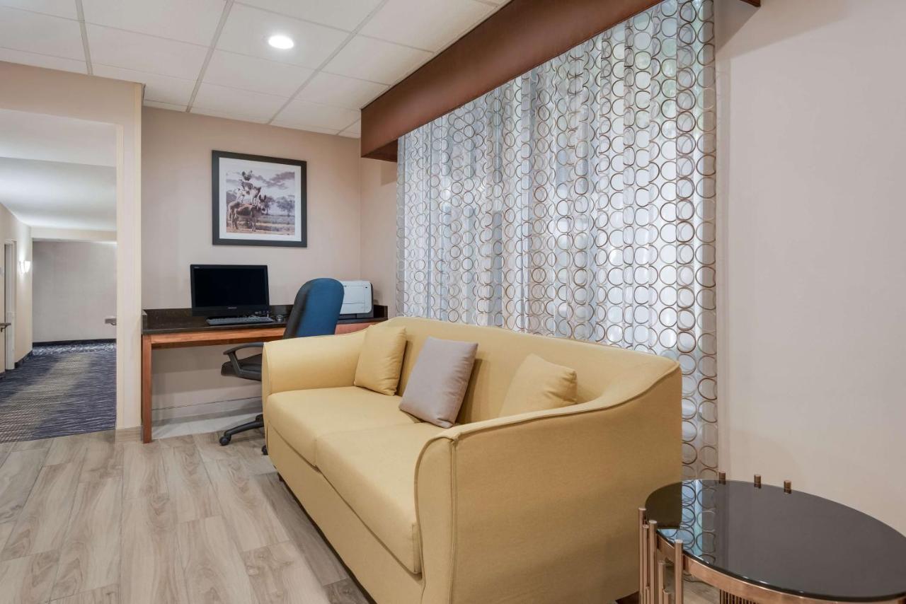 Best Western Batesville Buitenkant foto