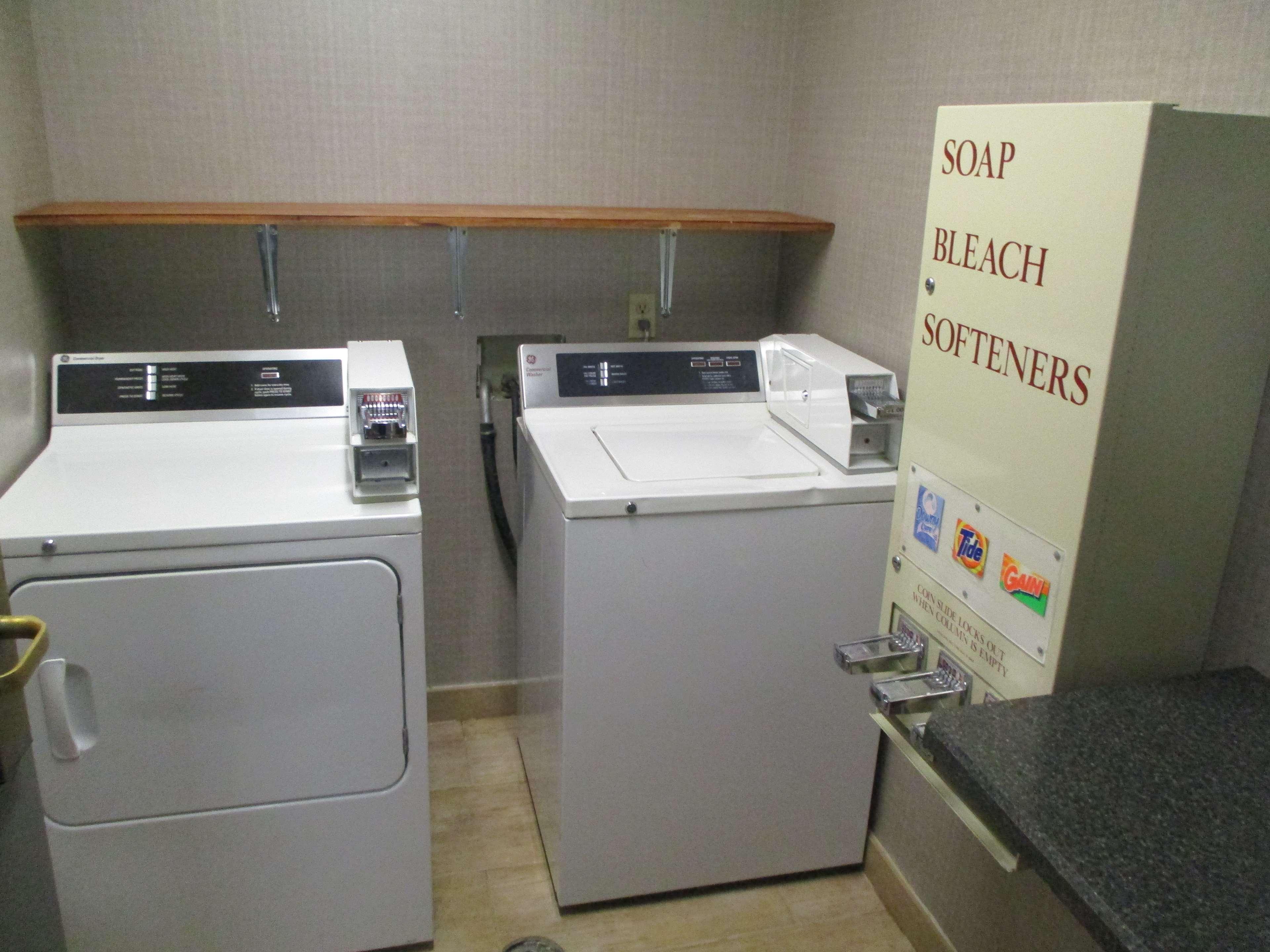 Best Western Batesville Buitenkant foto